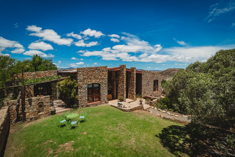 5 Bedroom Property for Sale in De Rust Western Cape